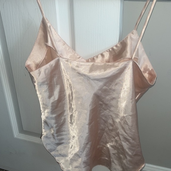 Sabrina tank - Picture 2 of 2